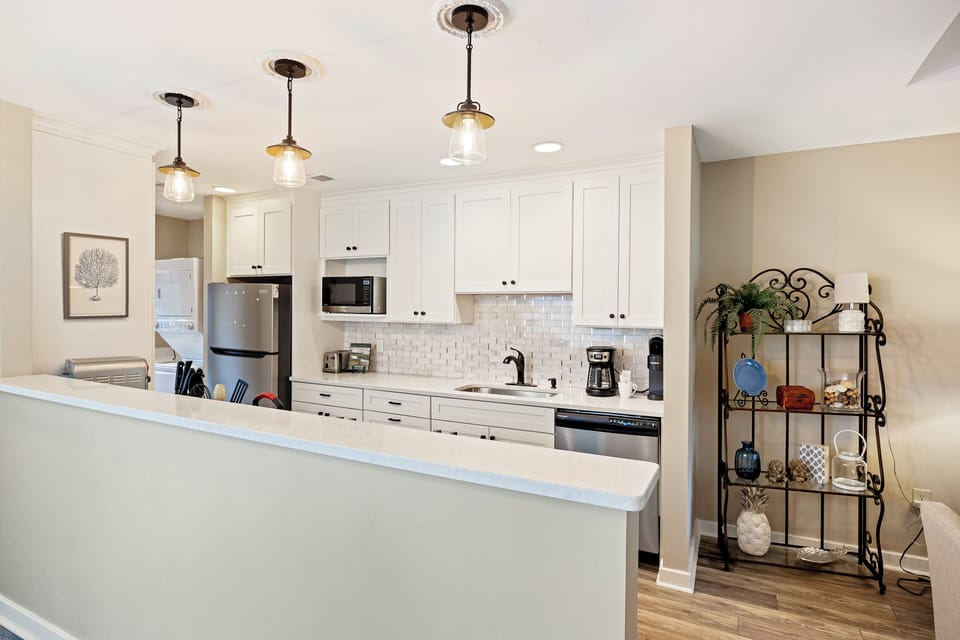 Fully Equipped and Updated Kitchen