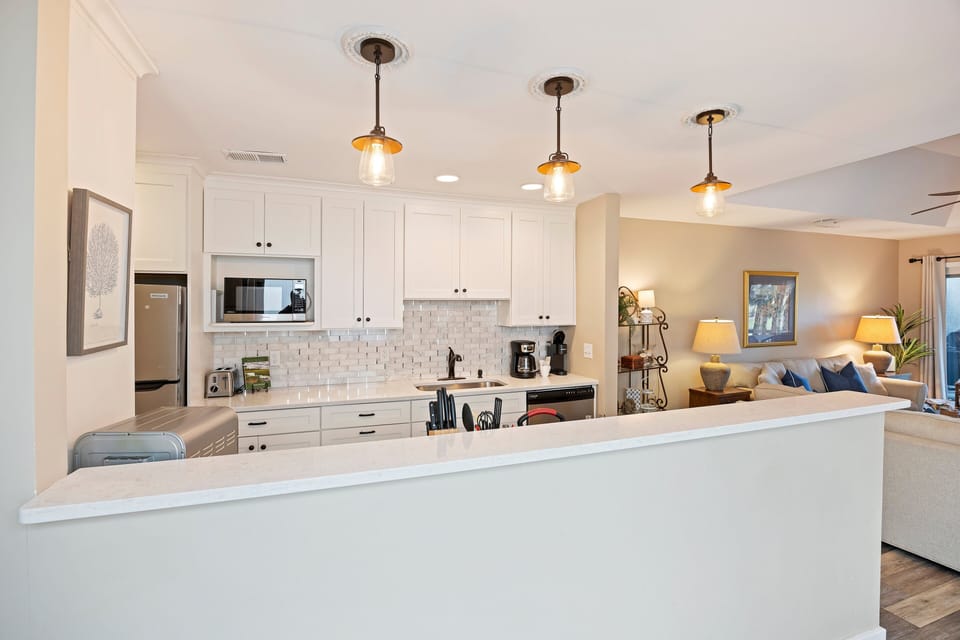 Fully Equipped and Updated Kitchen