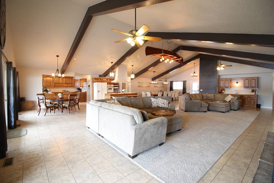 Common Area Upstairs