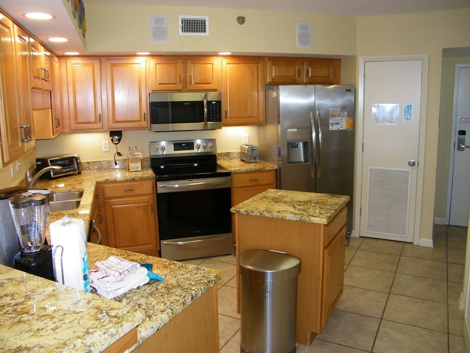 Kitchen, Windward Pointe 601, Orange Beach, Alabama