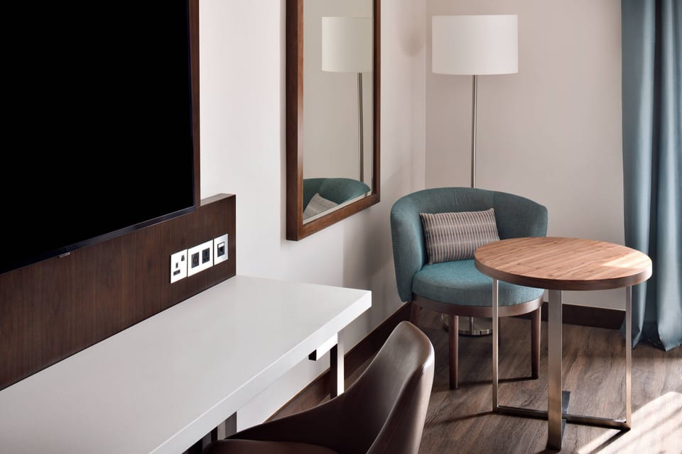 1 bedroom, premium bedding, in-room safe, desk