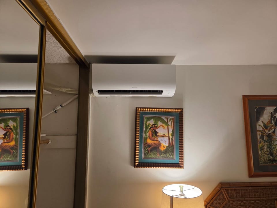 Air conditioning outlet in bedroom