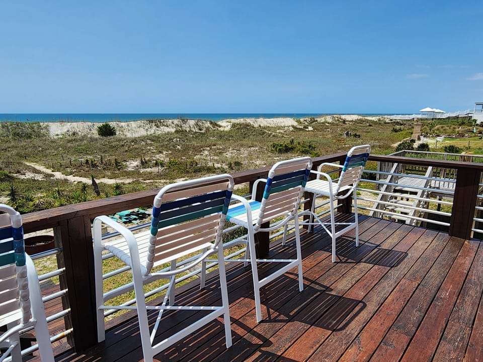 The deck chairs are waiting for you!
