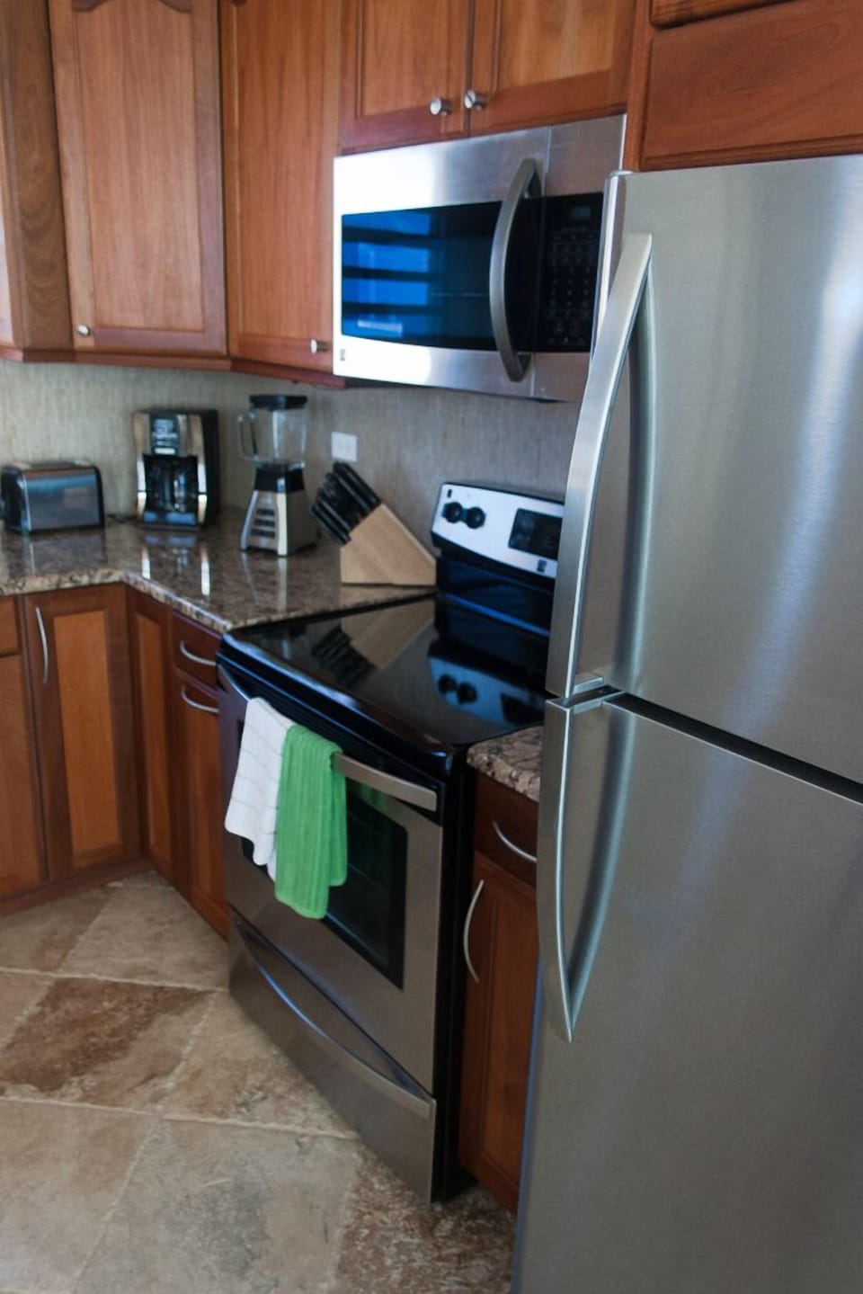 Fully Equipped Modern Kitchen