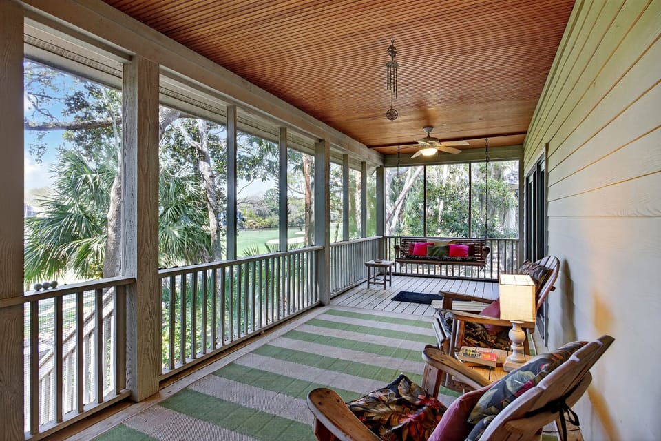 Screened Porch with Golf Views!
