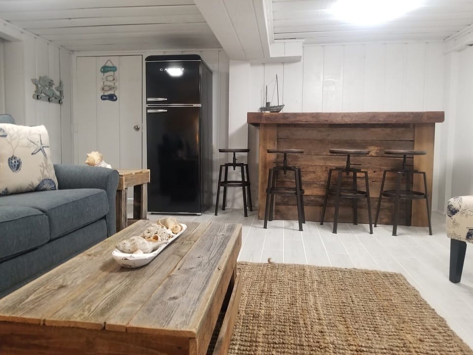 Movie/Living Room has a 2nd refrigerator freezer bar and a queen sofa bed.