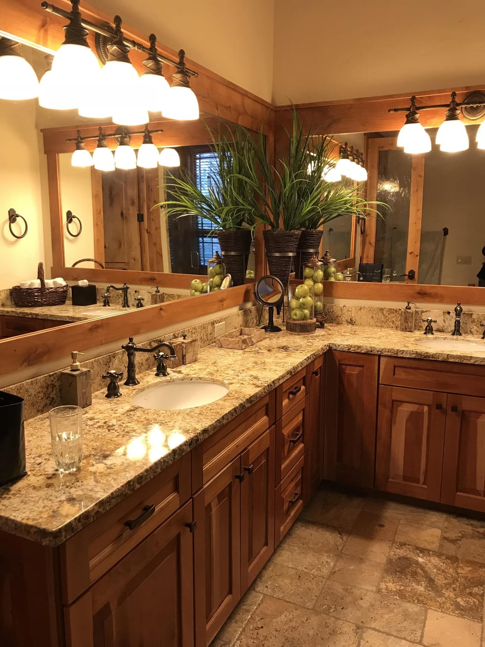 master 1  bath