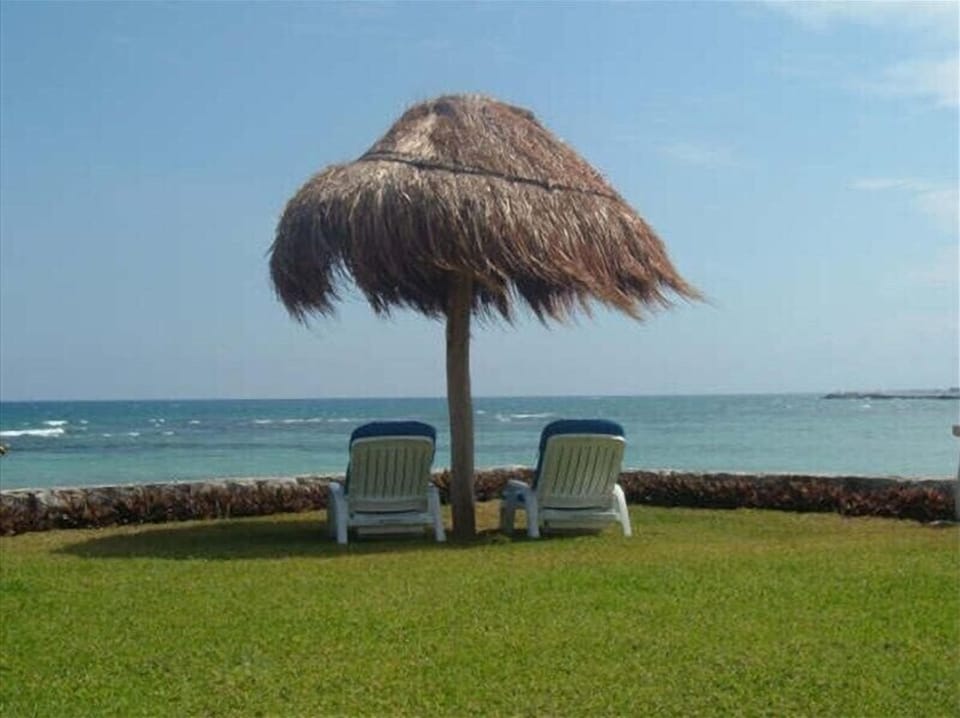 Many areas on the grounds to relax and enjoy the views.