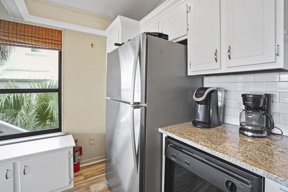 keurig and regular coffee pot