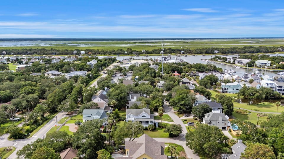 Close Proximity to the IOP Marina and Boat Ramp!