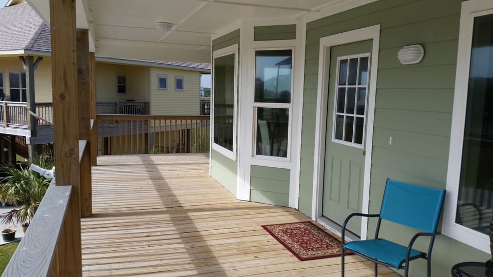 Porch and entryway