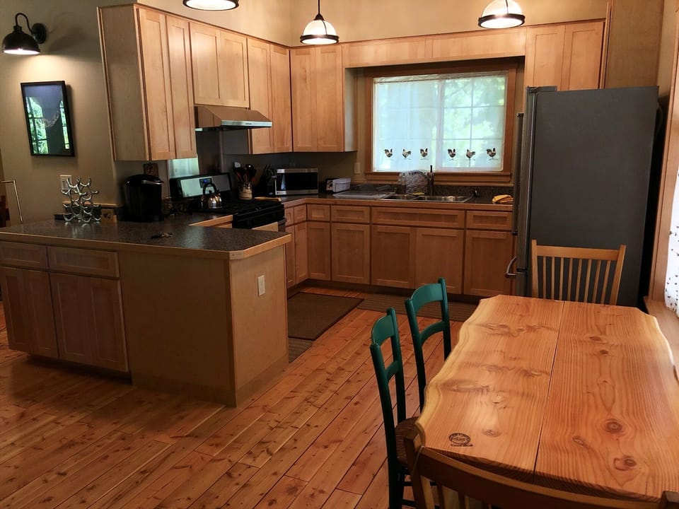 Kitchen and dinette area.