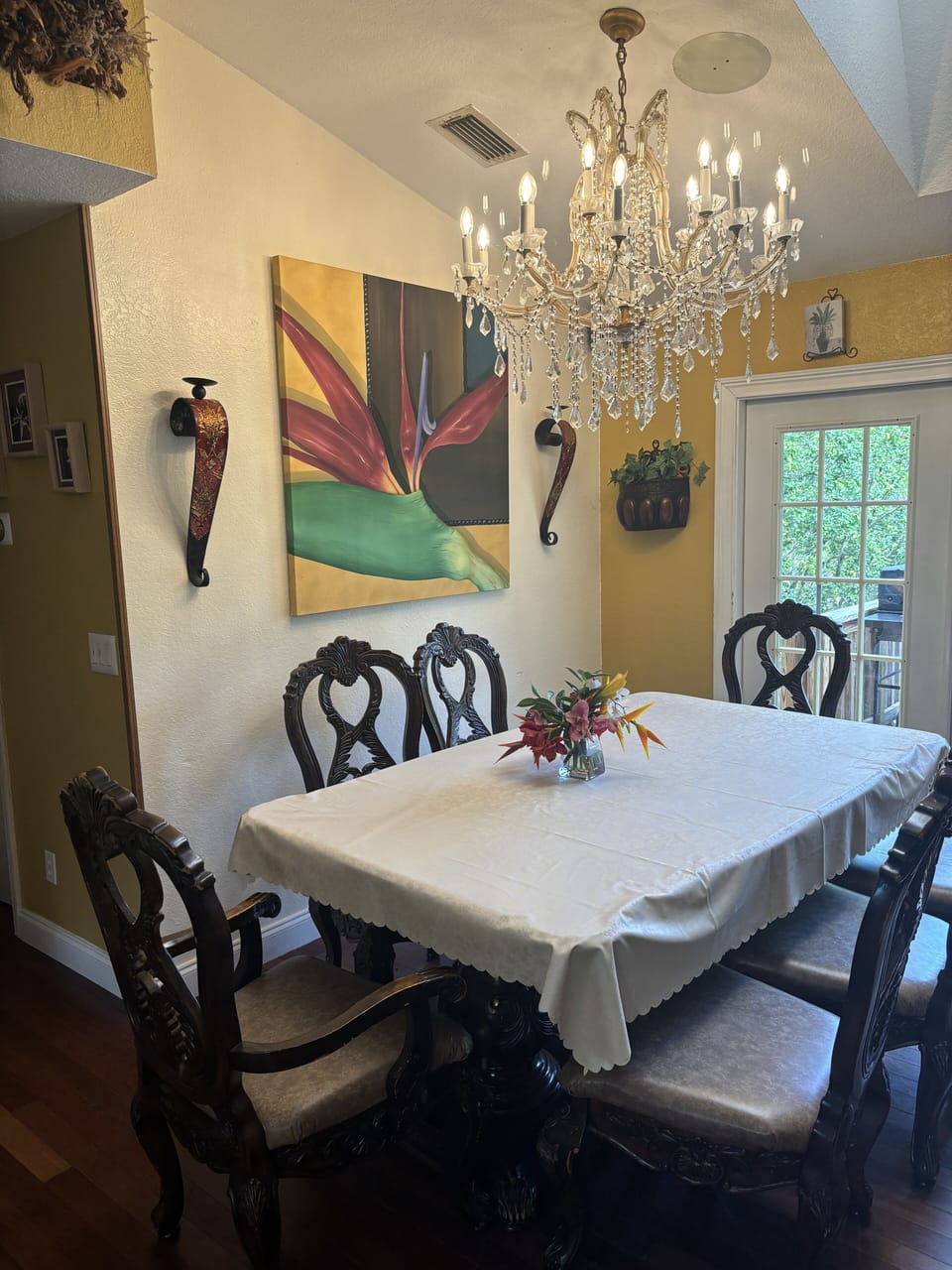Upstairs dining area.