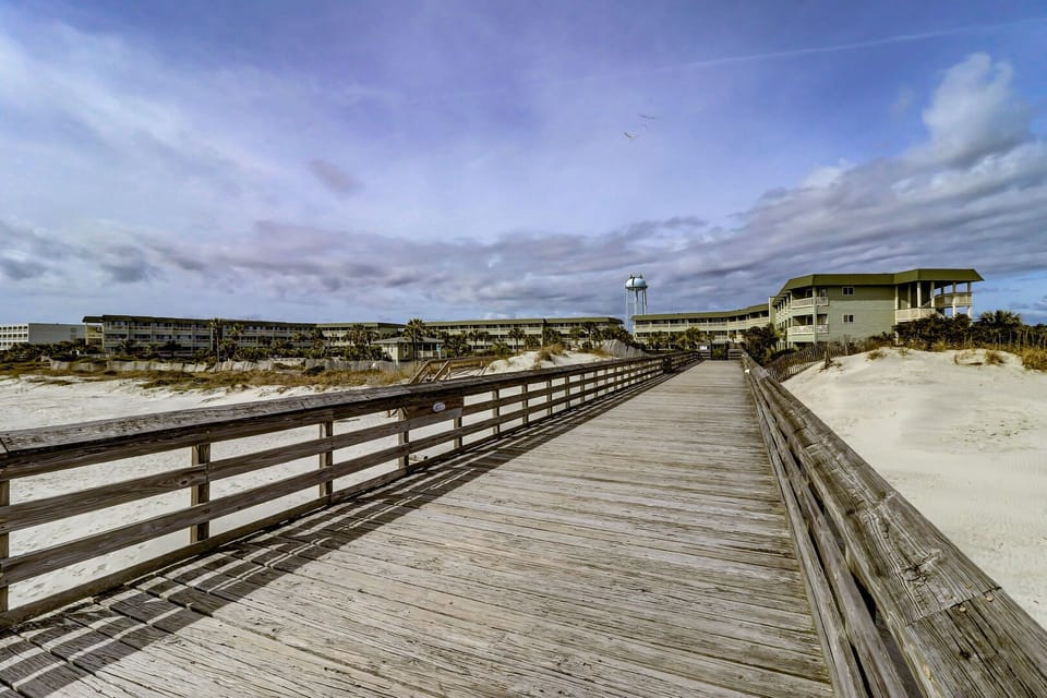 Community Pier