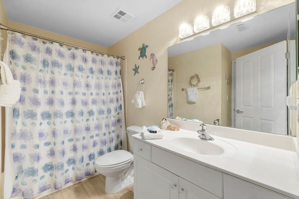 Twin Bathroom