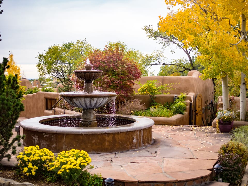 Campanilla Compound Signature Fountain