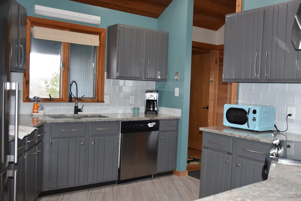 Large areas for food preparation and coffee.