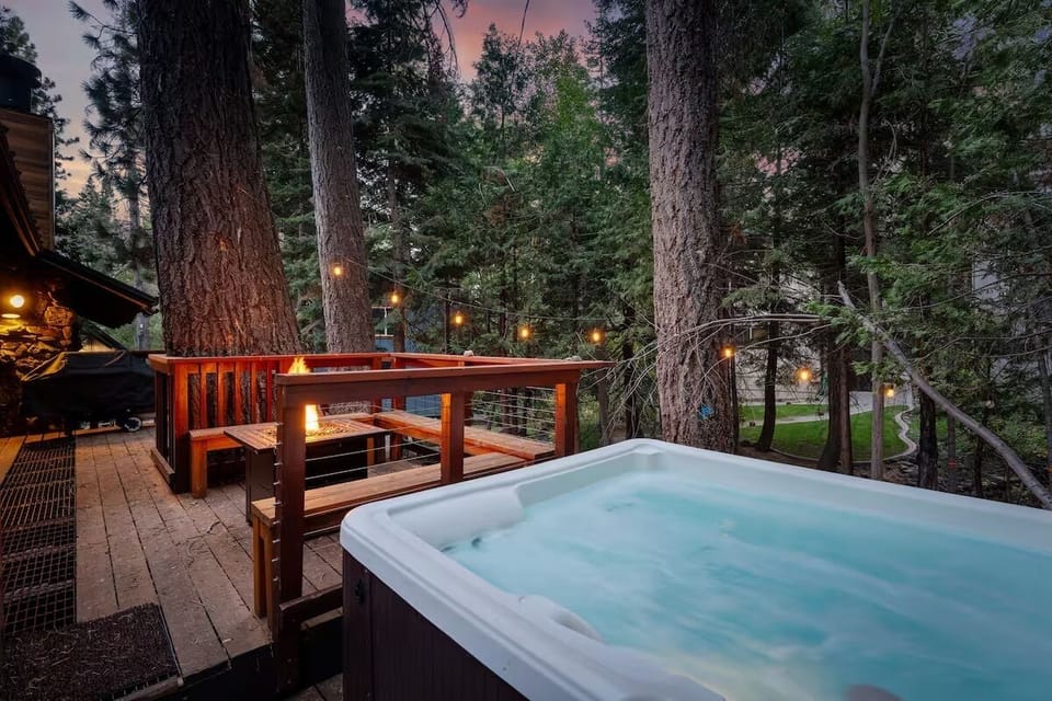 Your own private Hot Tub overlooking the year round creek with outdoor fire pit 