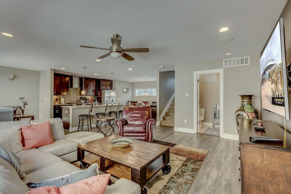 Large living area! Great for families and groups to gather.