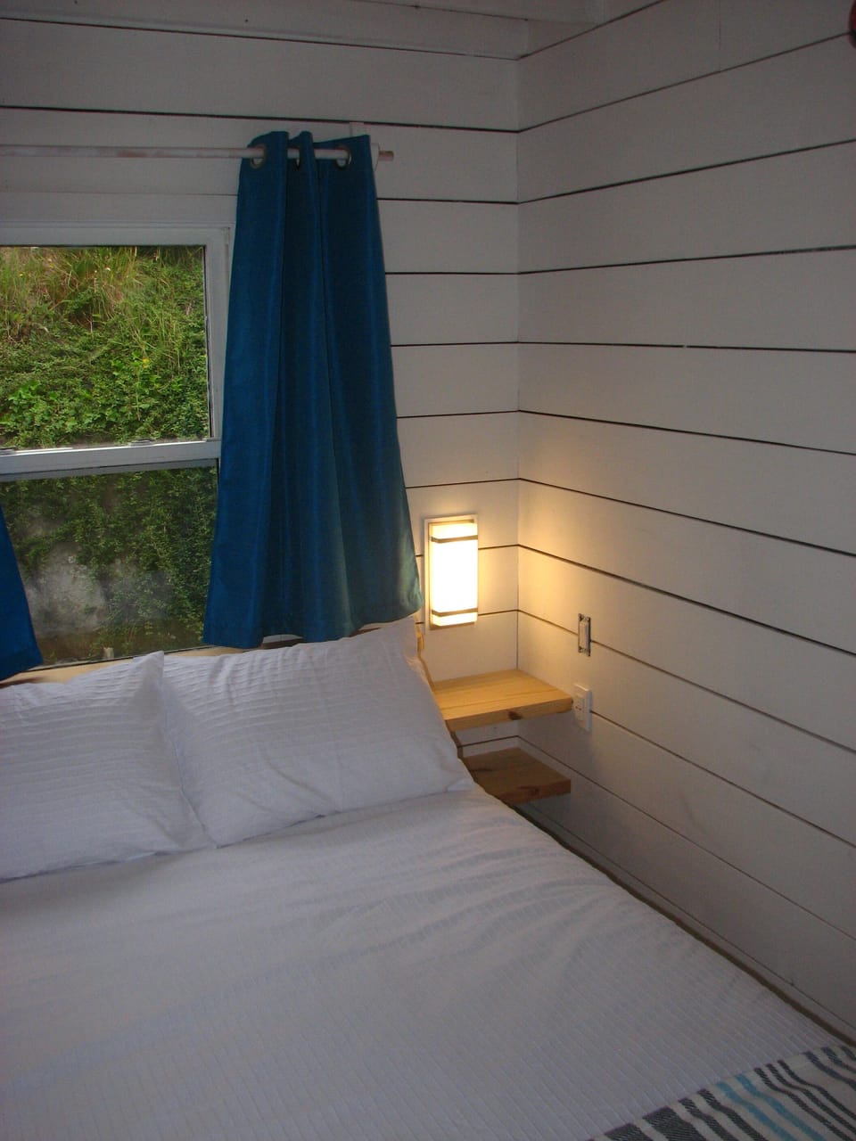 Bedroom with king length Double bed