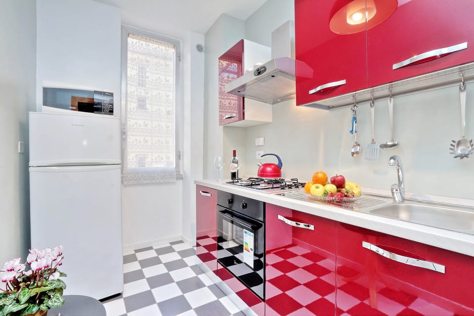Rome Holiday Apartment  - Fully Equipped Kitchen