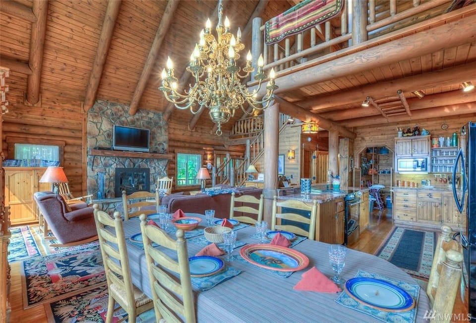 Dining table with table setting for 10