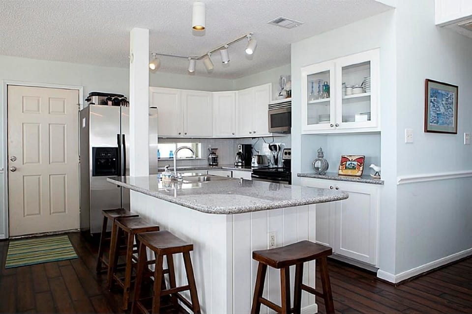 Kitchen island additional seating