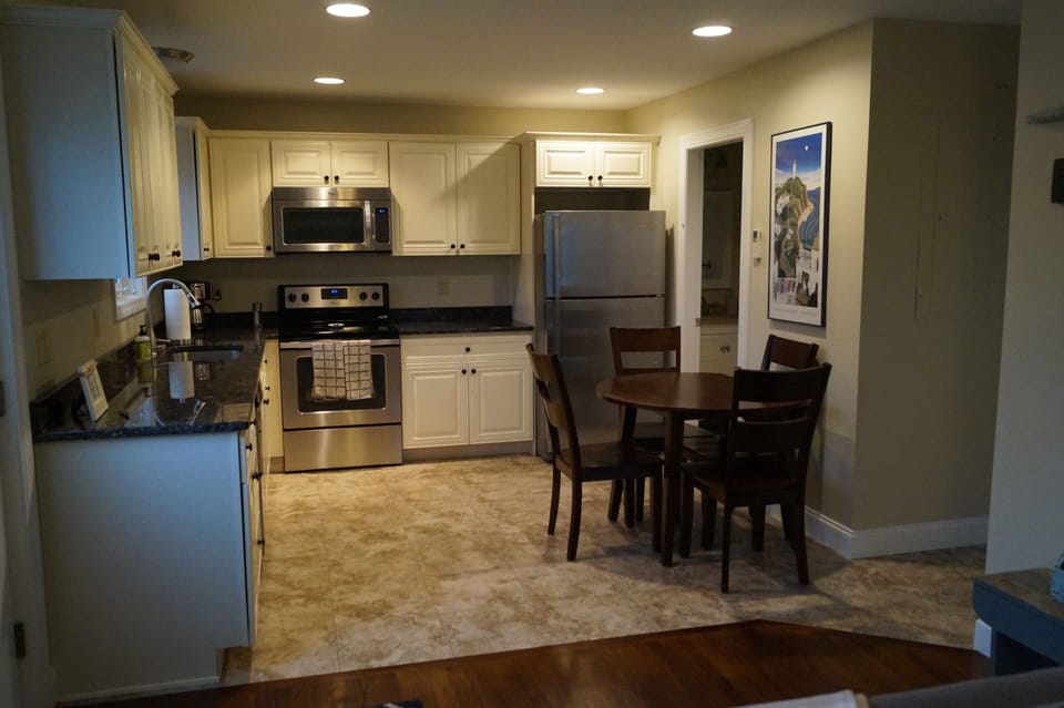 Eat in Kitchen with lots of space