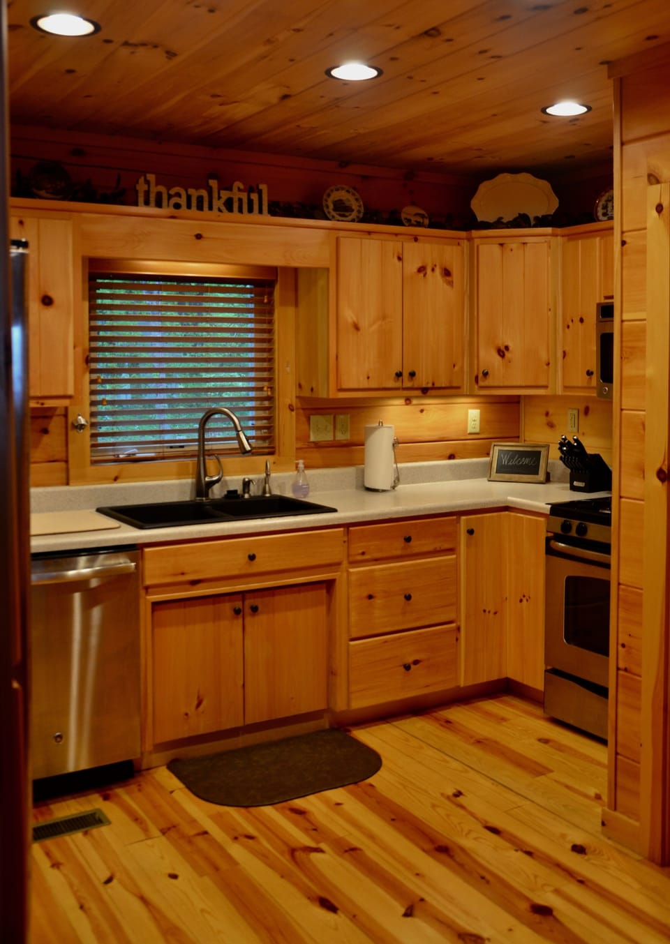 Main Level Kitchen.  New appliances, dishware, etc!