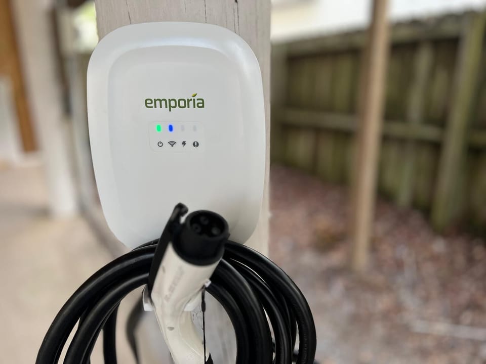 Level 2 EV Charger (fits most cars, Tesla owners bring your adaptor), Can also be used as 50amp RV hookup (we have water too)