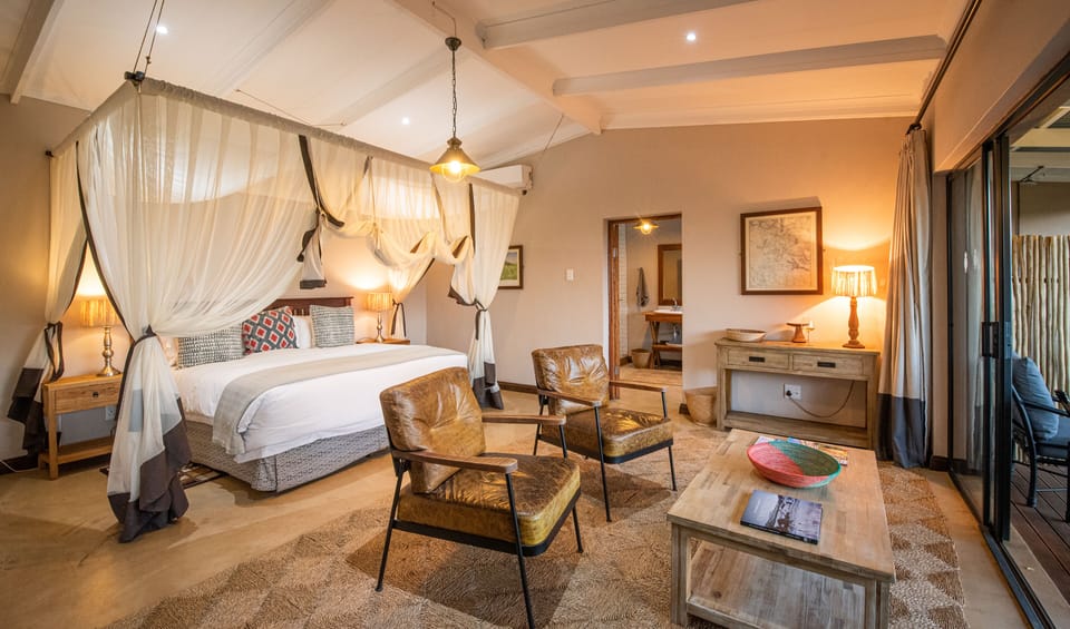 Lodge Luxury Room | Premium bedding, in-room safe, bed sheets
