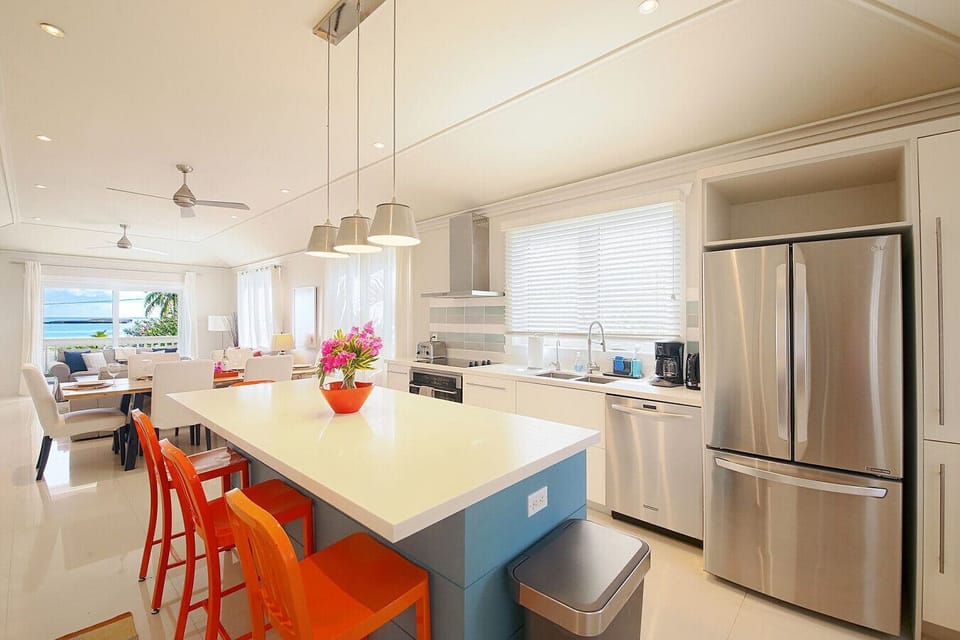 Modern Kitchen with Stainless Steel Appliances