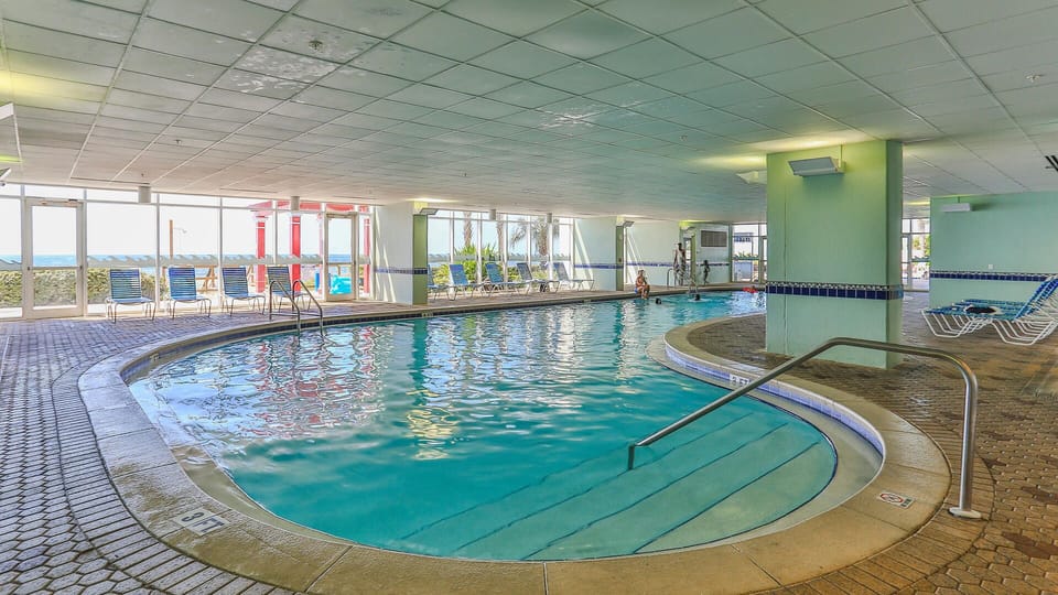With our condo, this indoor pool is accessible with stairs which is rare gem ! 