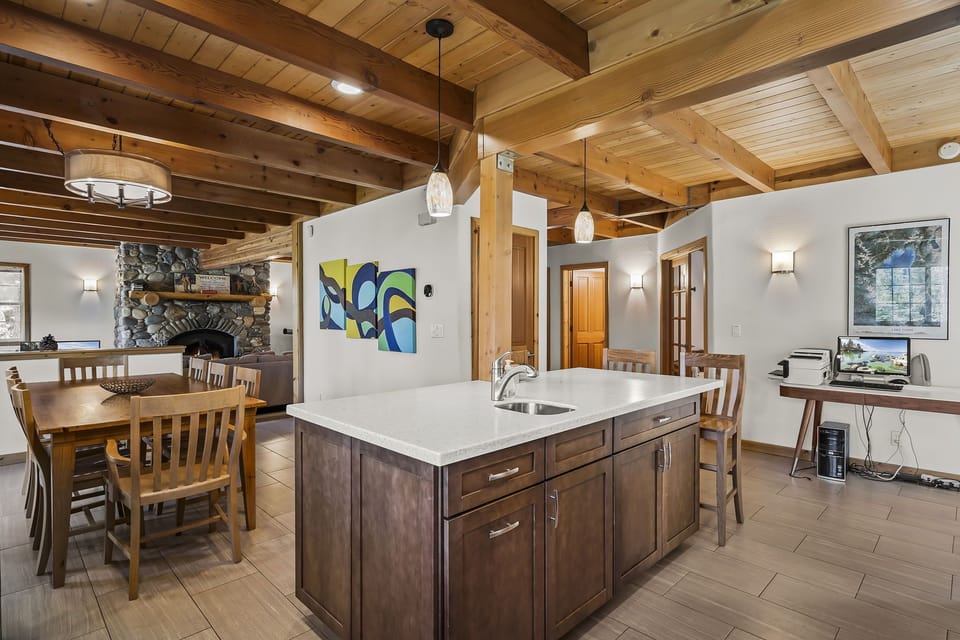 Kitchen: 
Donner Lake Vacation Lodge