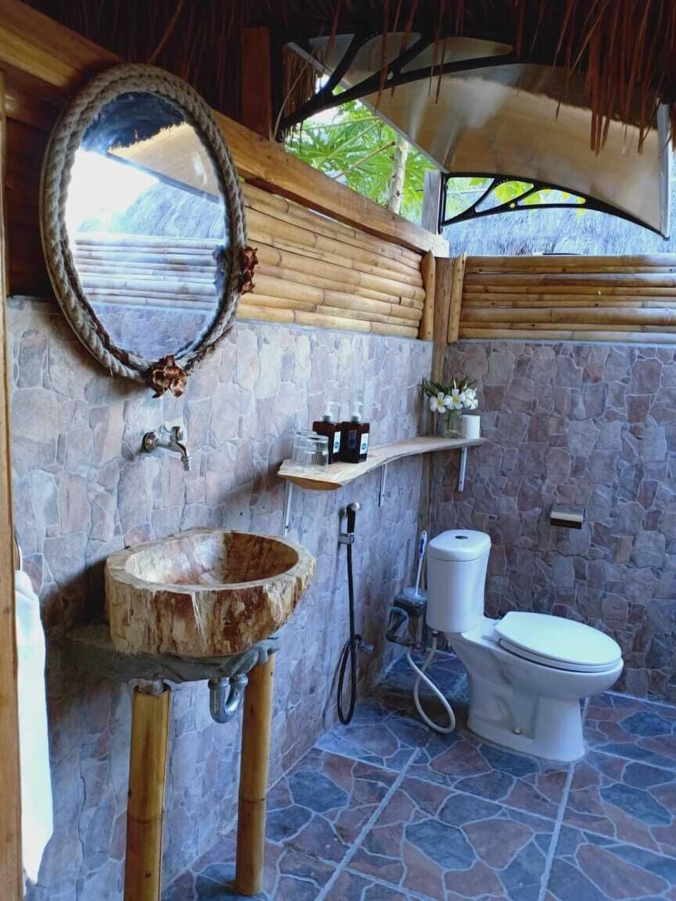 Shower, towels
