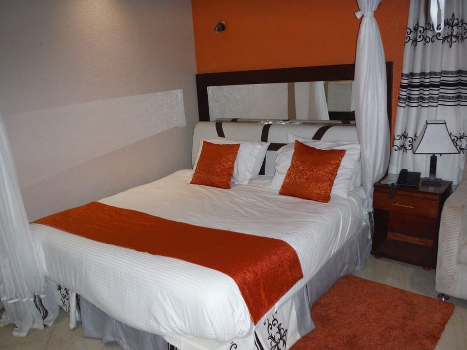 Soundproofing, iron/ironing board, free WiFi, bed sheets