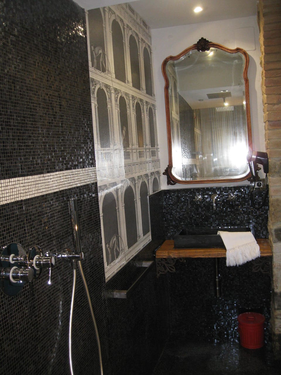 Deluxe Double Room, Non Smoking | Bathroom | Shower, rainfall showerhead, free toiletries, hair dryer