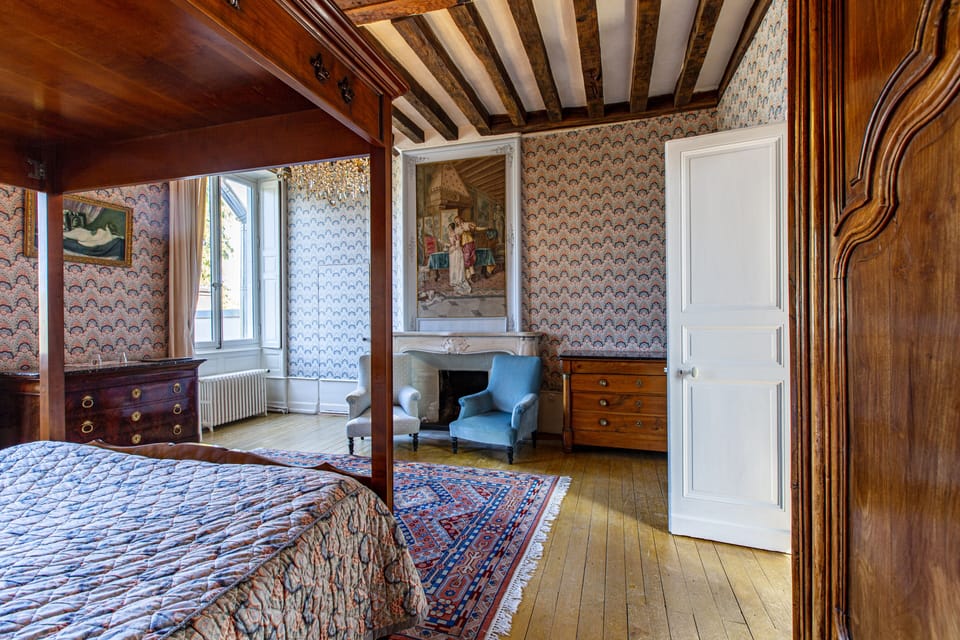 Elite Suite, 2 Bedrooms, Park View (Chambord) | 1 bedroom, individually decorated, individually furnished, desk