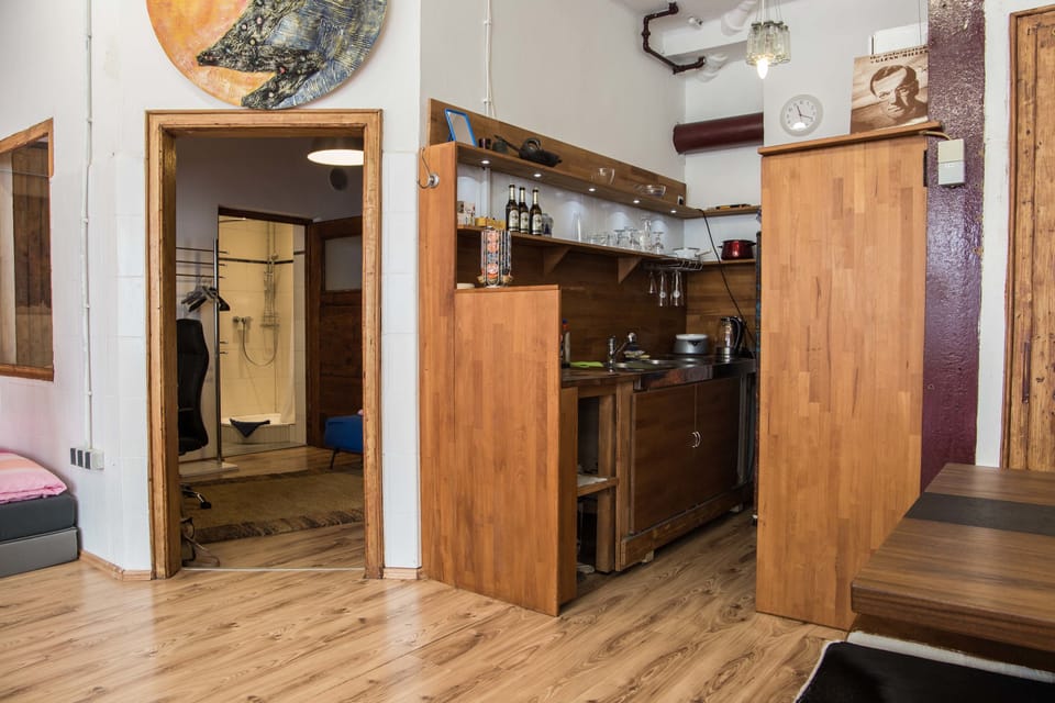 Fridge, microwave, coffee/tea maker, electric kettle