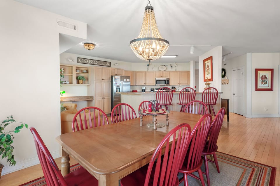 WR5E: Dune Time | Dining Area
