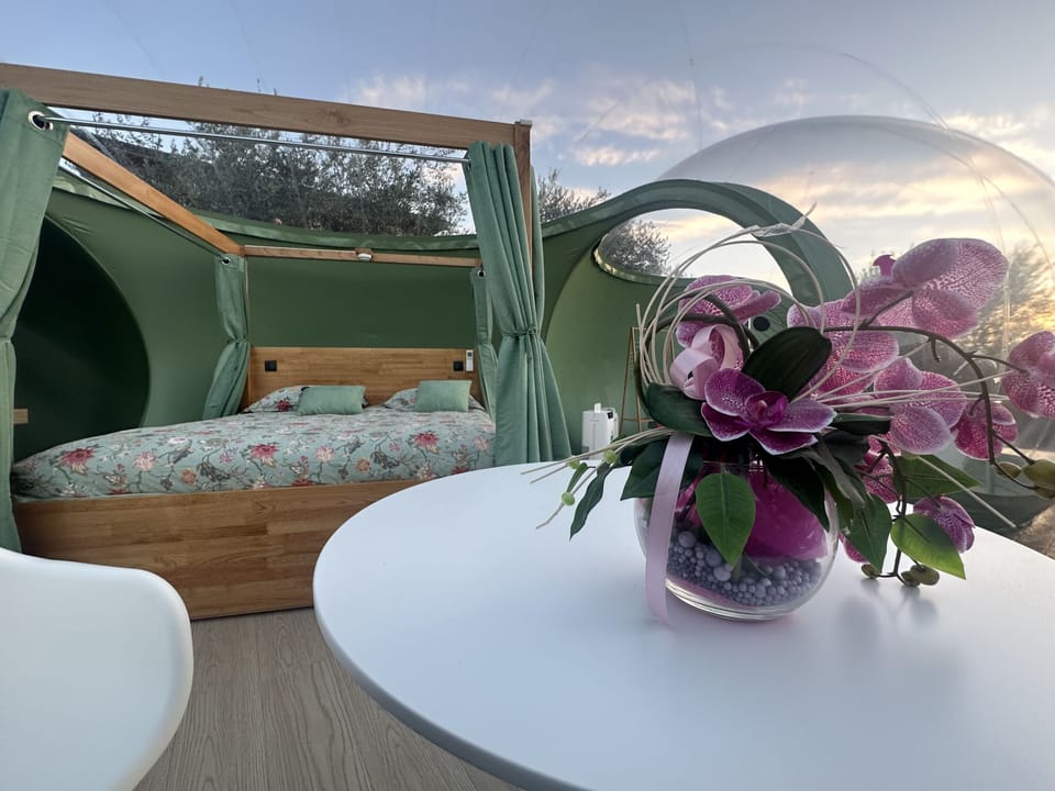 Luxury Studio Suite | Desk, soundproofing, free WiFi