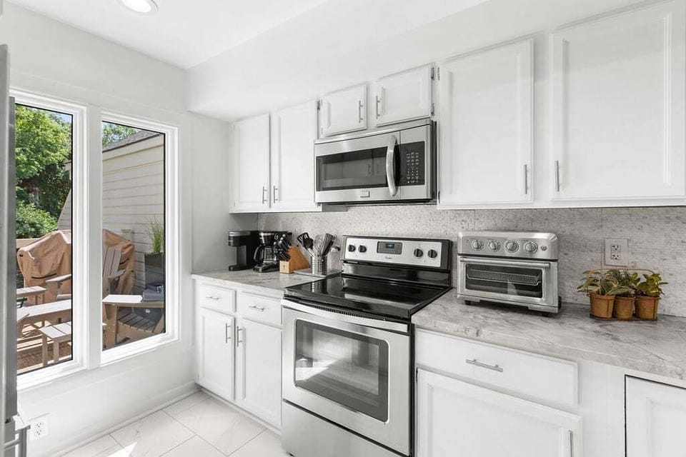 Gourmet kitchen awaits