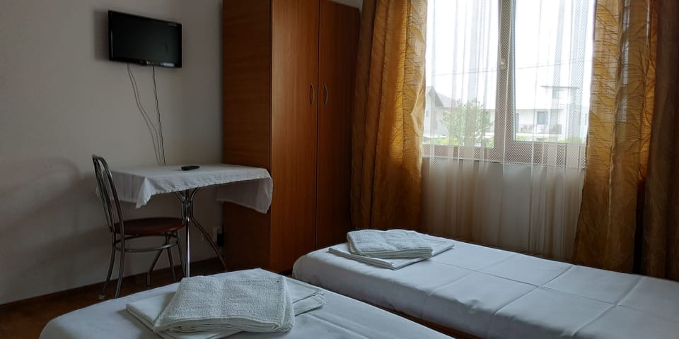 1 bedroom, desk, soundproofing, free WiFi