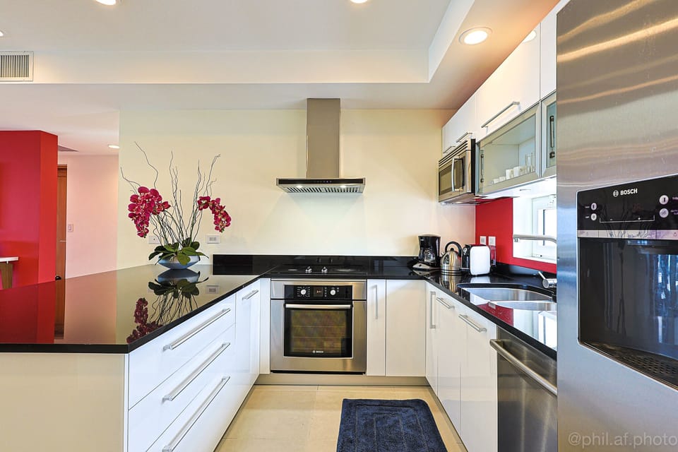 The kitchen is well equipped. You should find here everything you need. 