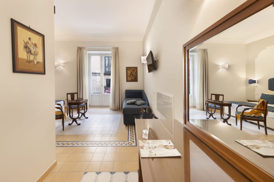 Luxury Double or Twin Room, Balcony, City View | Premium bedding, memory foam beds, in-room safe, individually decorated