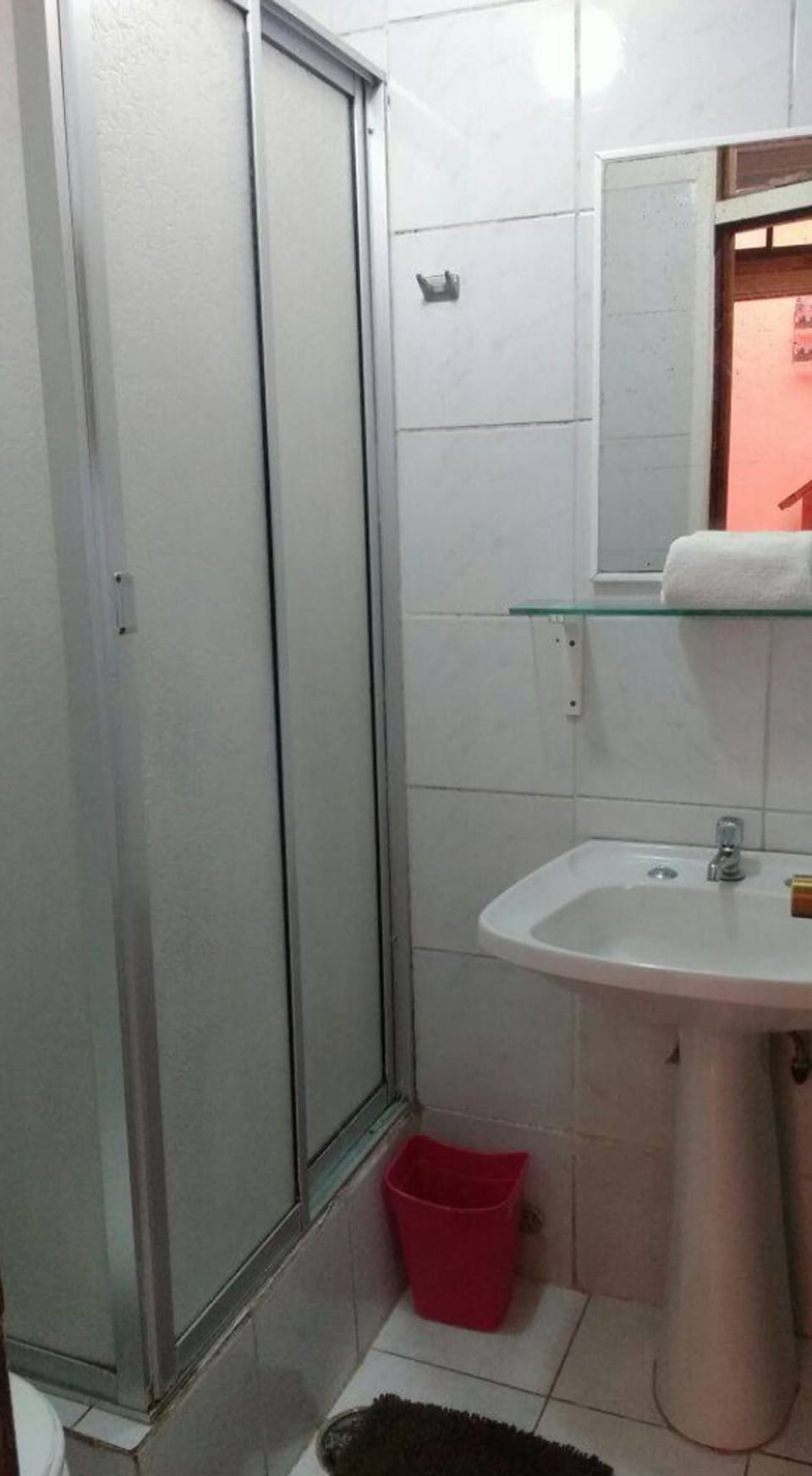 Shower, towels