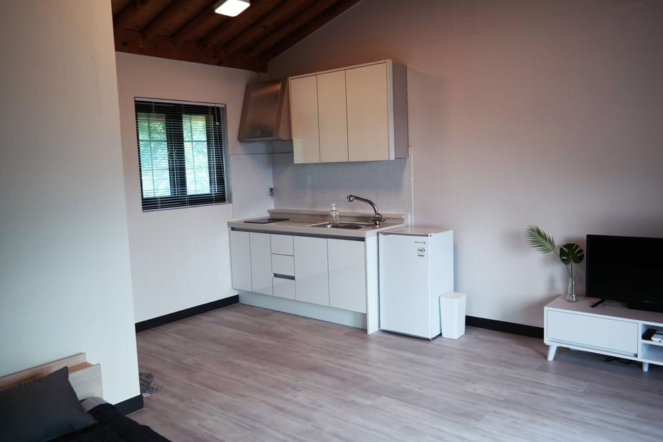 Family Villa, 2 Bedrooms, Pool Access | Living area | 42-inch flat-screen TV with cable channels, TV, pay movies