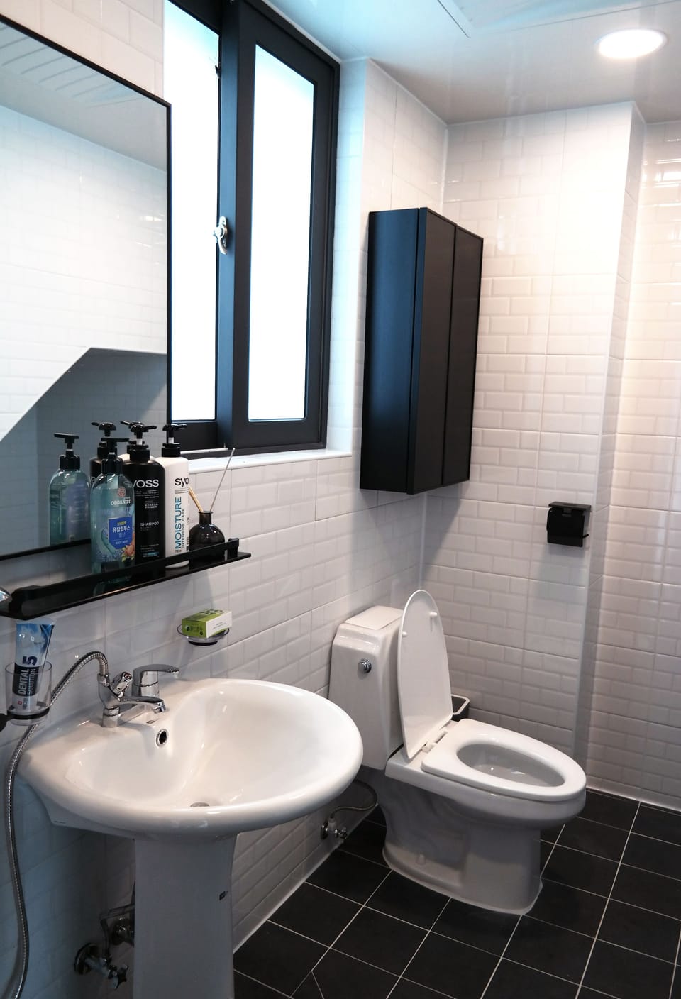 Family Villa, 2 Bedrooms, Pool Access | Bathroom | Shower, free toiletries, hair dryer, towels