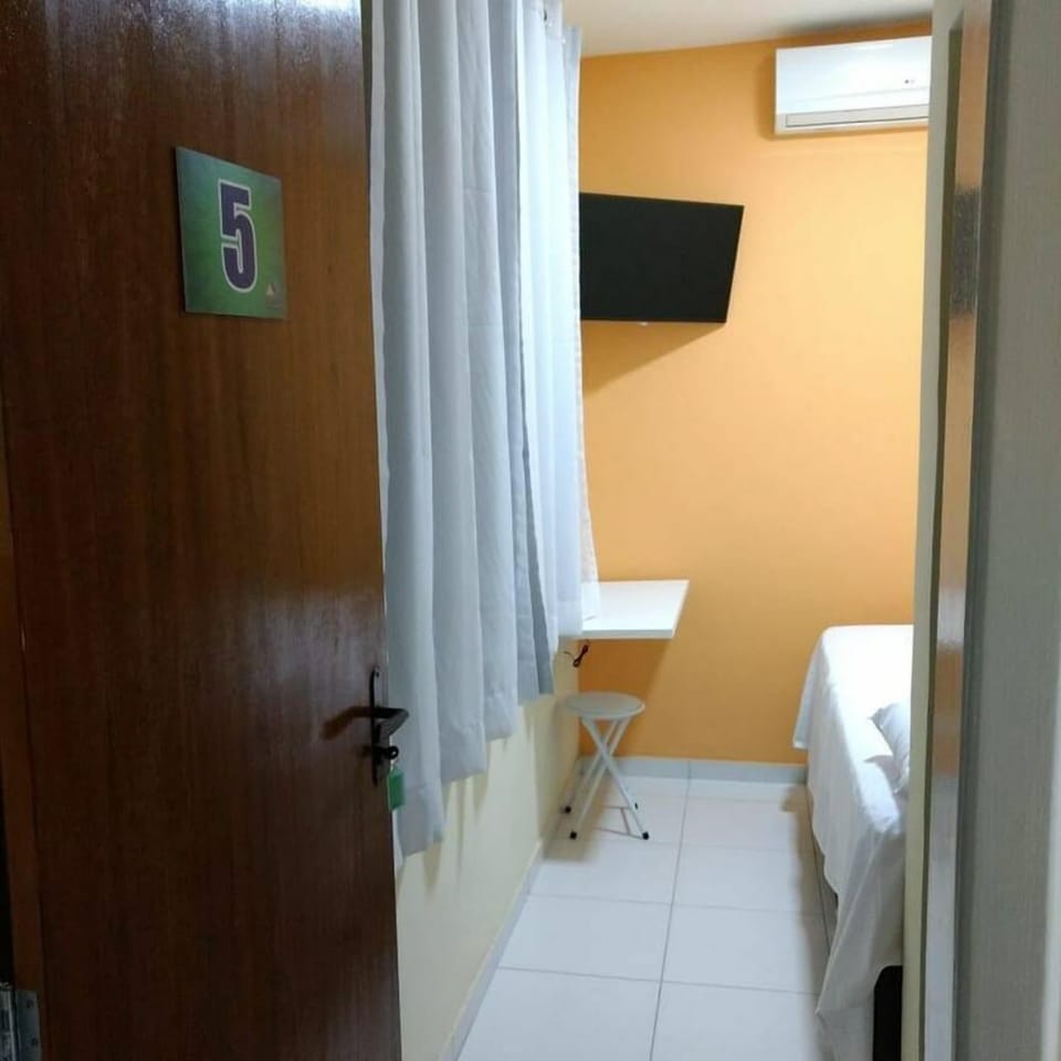 Room, 1 Double Bed | Free WiFi, bed sheets
