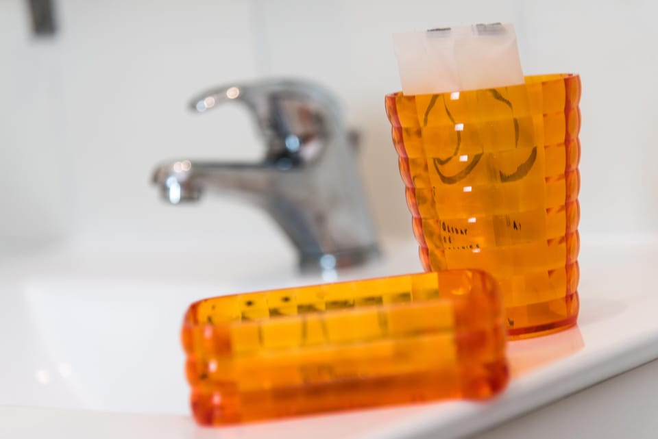 Bathroom amenities